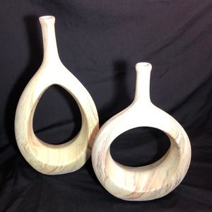 NIB LCCCK set of 2 farmhouse vases Yellow wood grain modern style ceramic